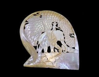 mother-of-peral-carving-01